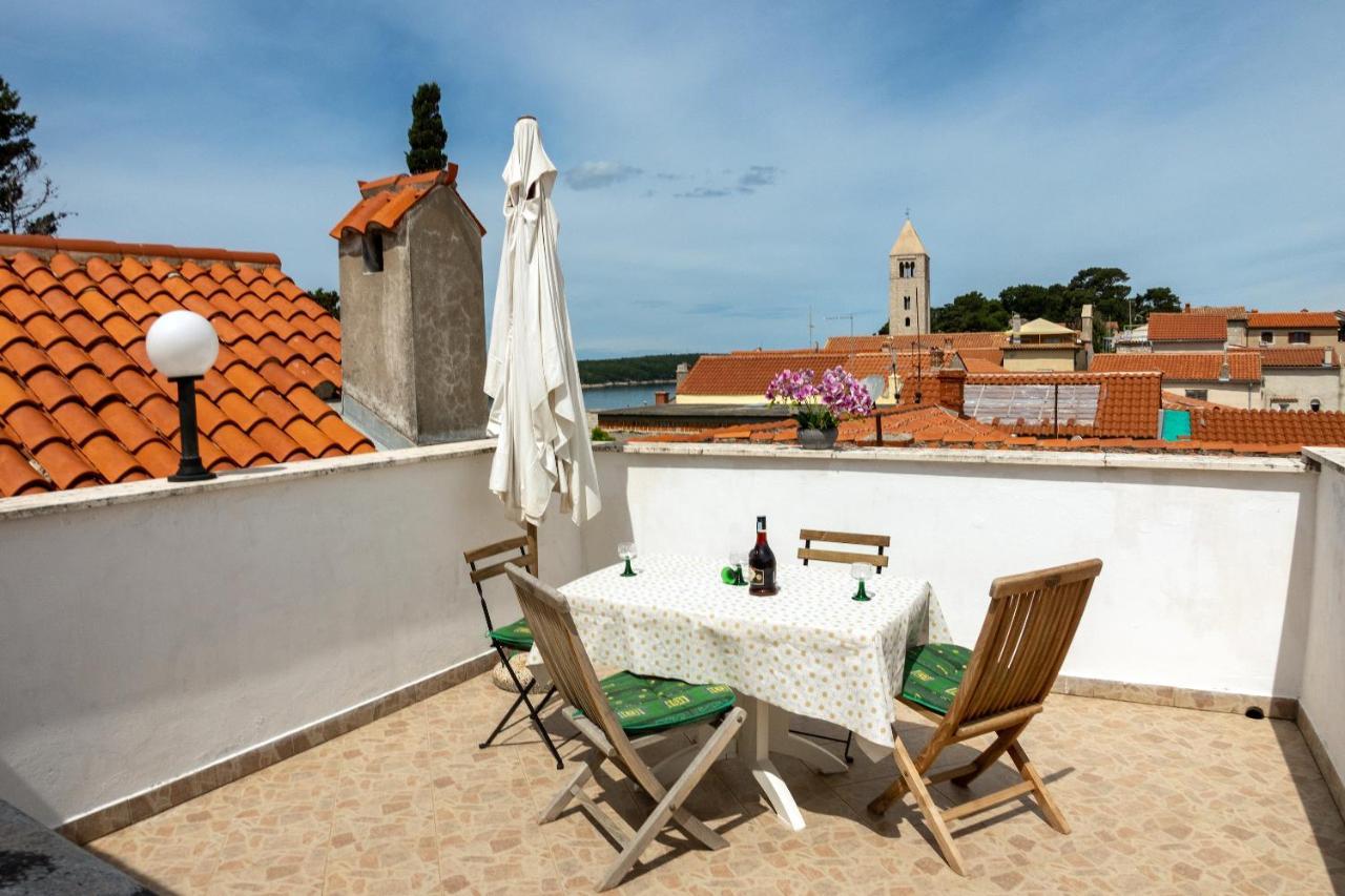 Luise - Four Towers Apartments Rab Town Eksteriør billede